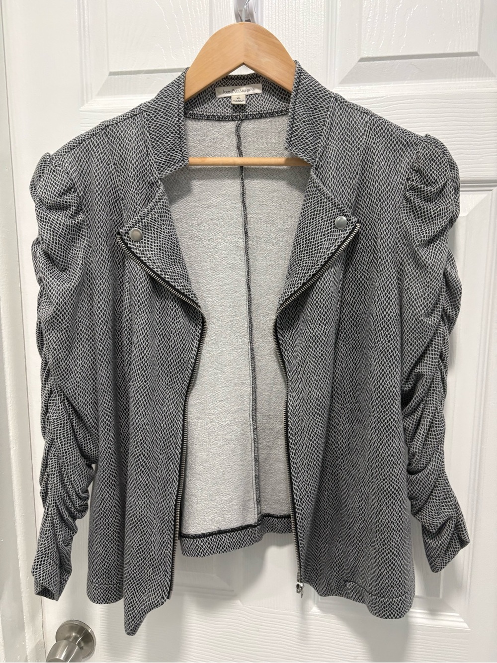 JohnPaulRichard Black and White Ruched-Sleeve Open Jacket